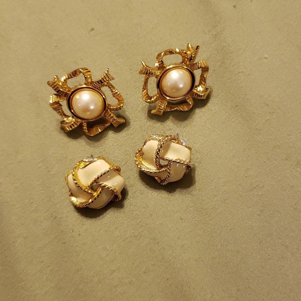 2 pair earrings - Picture 2 of 3